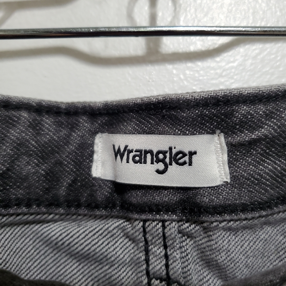 Wrangler Charcoal Frayed Denim Mini Skirt Size L Washed Denim - Picture 11 of 16